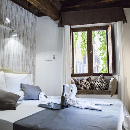 Do-Do Navona Suites Rome Buitenkant foto