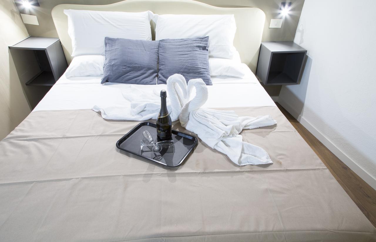 Do-Do Navona Suites Rome Buitenkant foto